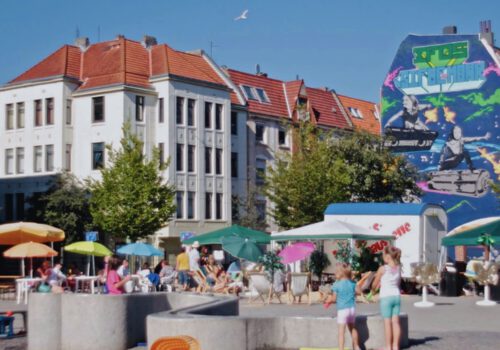 Der Leher Pausenhof im Sommer