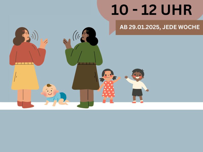 Zwei Frauen unterhalten sich. Währenddessen spielen Kinder. Rechts oben in der Grafik steht die Uhrzeit 10-12 Uhr.