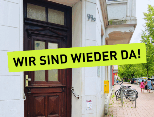 Die Eingangstür der Quartiersmeisterei in der Goethestraße mit einem Schriftzug darüber 