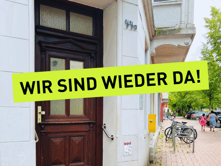 Die Eingangstür der Quartiersmeisterei in der Goethestraße mit einem Schriftzug darüber 